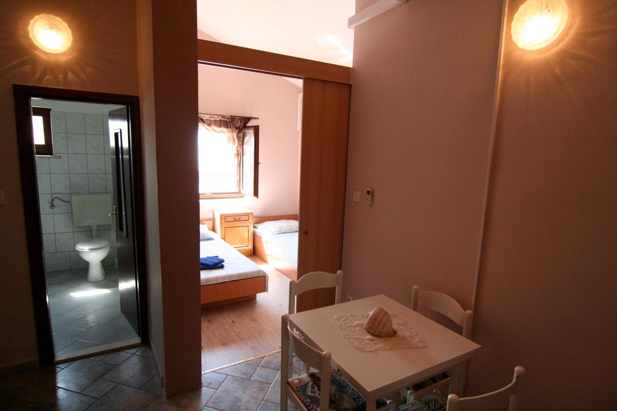 Apartments Marta Trogir Bilik gambar