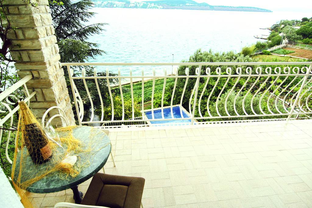 Apartments Marta Trogir Bilik gambar