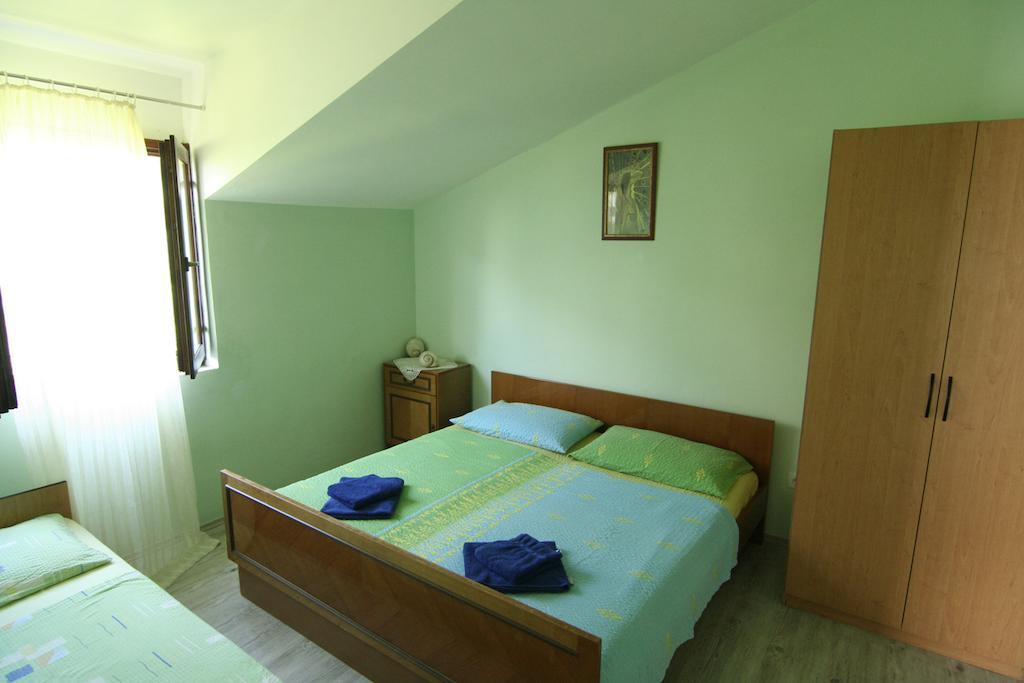 Apartments Marta Trogir Bilik gambar