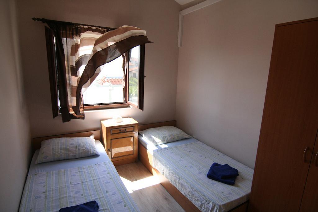 Apartments Marta Trogir Bilik gambar