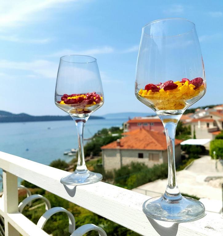 Apartments Marta Trogir Luaran gambar